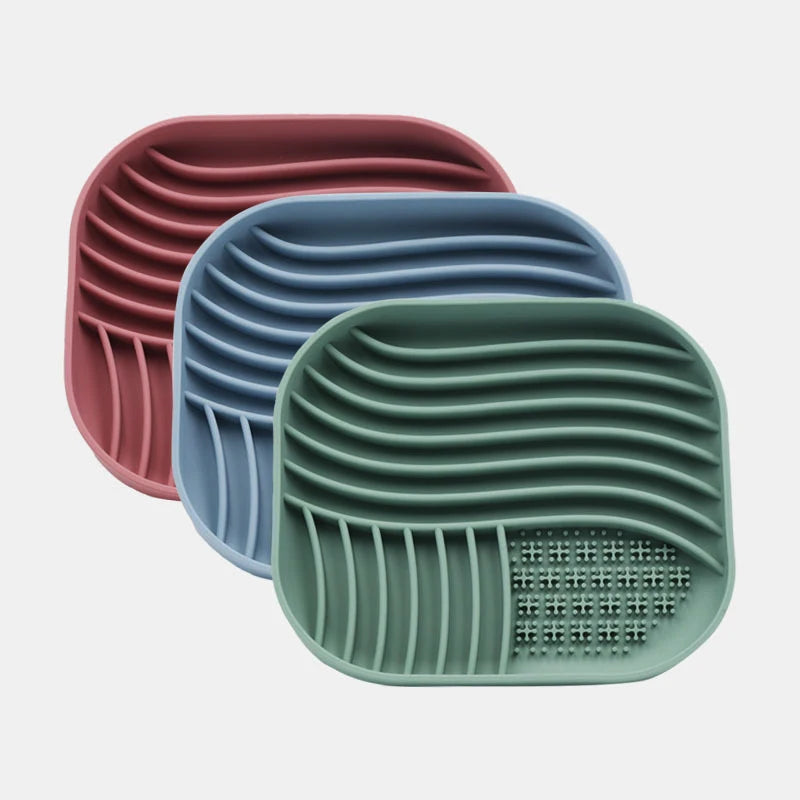Silicone Slow Feeder Lick Mat – Calming Pet Feeding Aid