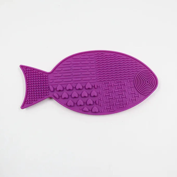 Small Pet Slow Feeder Mat – Suction Cup Lick Bowl
