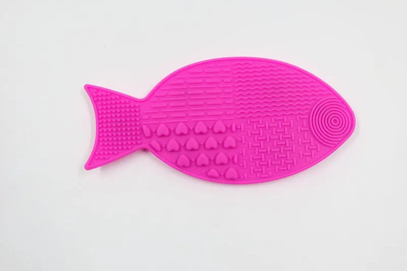 Small Pet Slow Feeder Mat – Suction Cup Lick Bowl